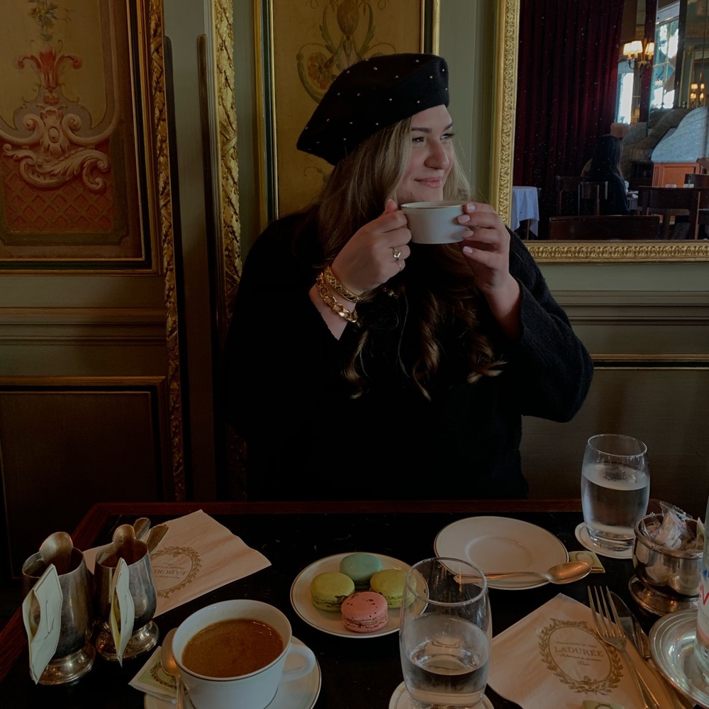 Meet your Posher, Ashley